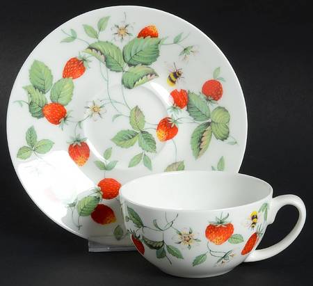 Alpine Strawberry Flat Cup & Saucer Set