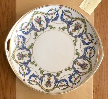 1980 Handled Cake Plate