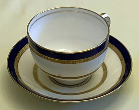 RA8440 Footed Cup & Saucer Set