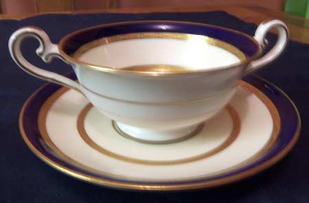 RA8440 Footed Cream Soup Bowl & Saucer Set