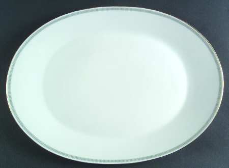 R962 15" Oval Serving Platter