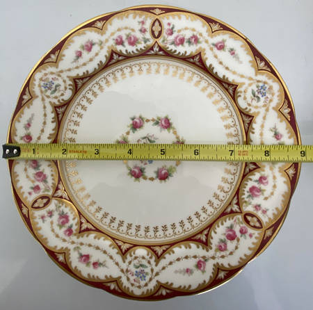 L493 Luncheon Plate