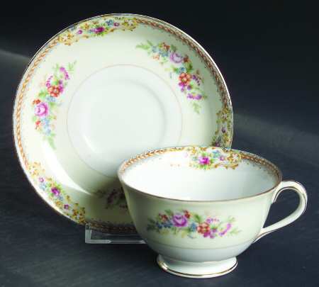 Bienville (No Center Design) Footed Cup & Saucer Set