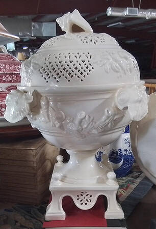 Masterpieces Cockle Pot & Lid