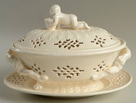 Masterpieces Sauce Boat & Lid with Underplate