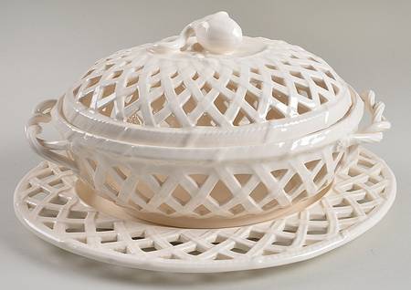 Originals Open Weave Basket with Lid & Stand