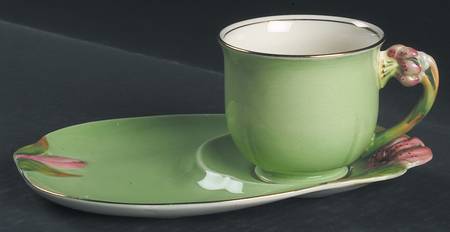 Tiger Lily Green Snack Plate & Cup Set
