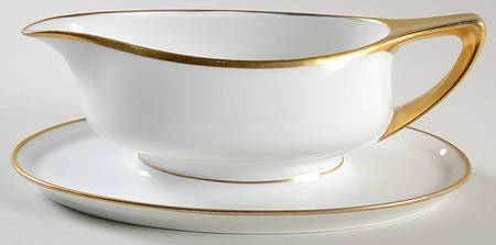 R976 Gravy Boat with Attached Underplate