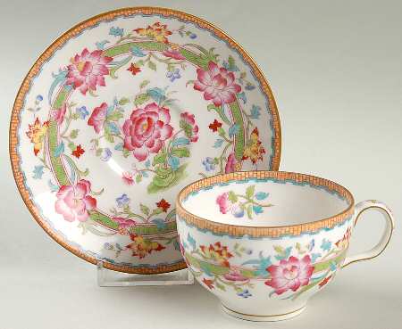 E2924 (Smooth) Flat Cup & Saucer Set