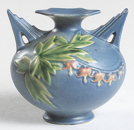 Bleeding Heart Blue 4" Handled Vase