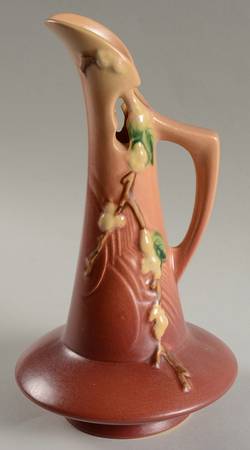 Snowberry Dusty Rose (Pink) 10" Ewer
