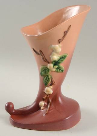 Snowberry Dusty Rose (Pink) 8" Cornucopia