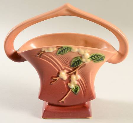 Snowberry Dusty Rose (Pink) 7" Handled Basket