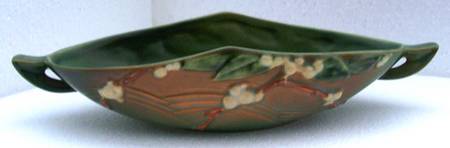 Snowberry Fern Green 10" Oval Handled Bowl