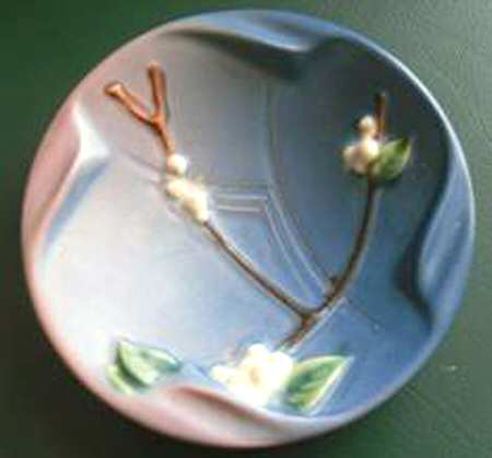 Snowberry Persian Blue Round Ashtray