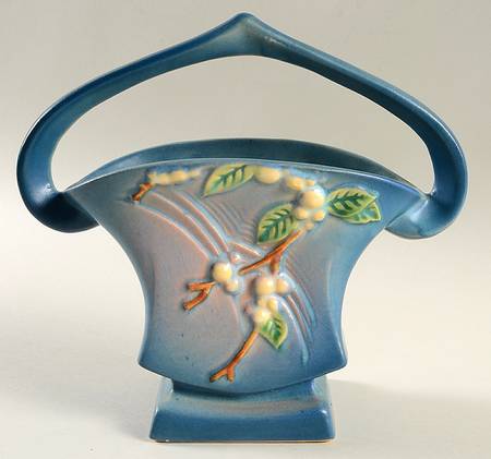 Snowberry Persian Blue 7" Handled Basket