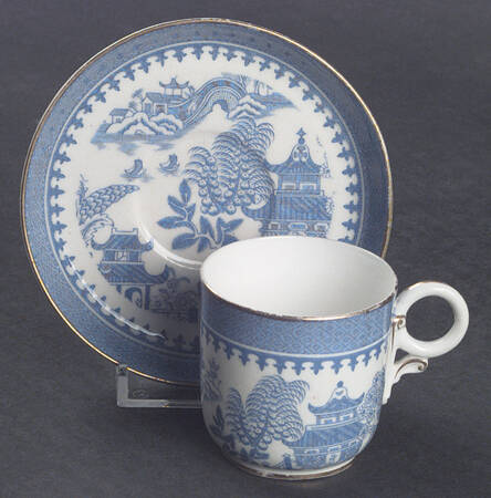 Blue Willow (B750 Gold Trim) Flat Demitasse Cup & Saucer Set