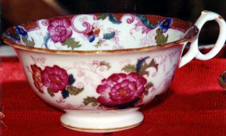 Bentick Pink Multicolor Footed Cup