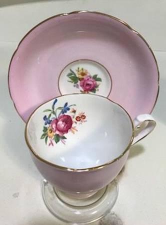 6381 (Pink) Footed Cup & Saucer Set