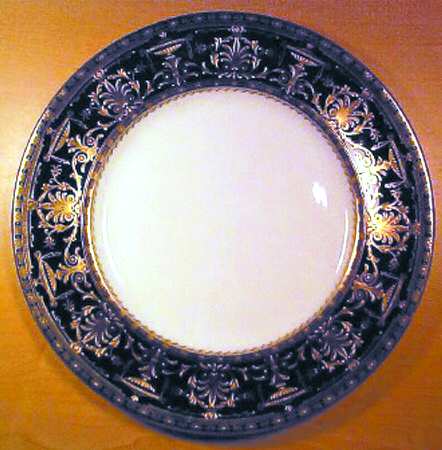 RD122 by Royal Doulton