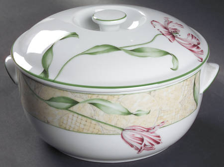 Alfresco 2 Qt Round Covered Casserole