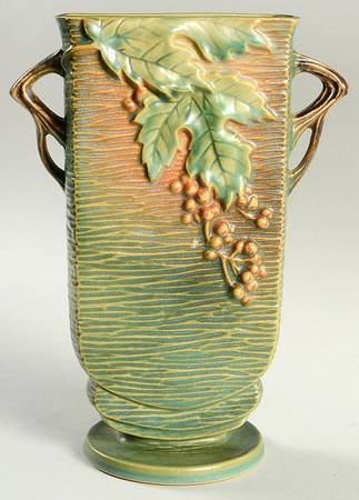 Bushberry (Green Background) 9" Pillow Vase