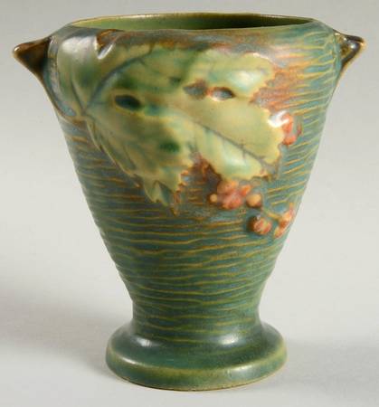 Bushberry (Green Background) 4" Vase