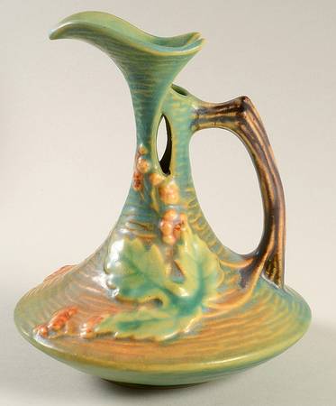 Bushberry (Green Background) 6" Ewer