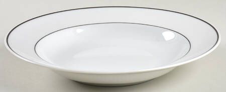 R6L1 Black Rim Soup Bowl