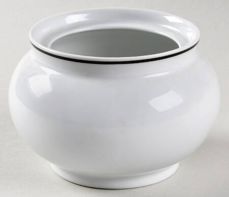 R6L1 Black Sugar Bowl No Lid