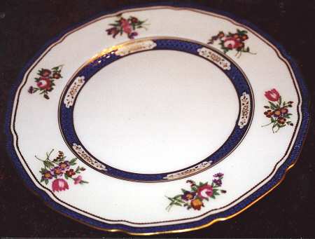 G8042 by Royal Doulton