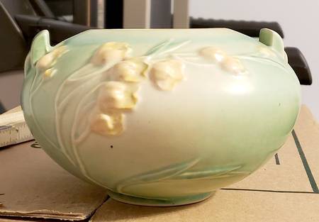 Ixia (Green) Round Handled Bowl
