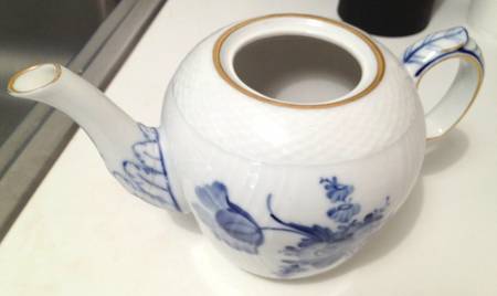 Blue Flower (Smooth, Gold Trim) Mini Teapot No Lid