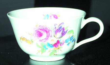 R1022 Footed Cup