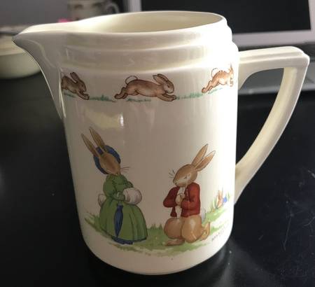 Bunnykins (Casino Shape) 16 Oz Jug