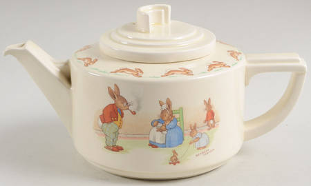 Bunnykins (Casino Shape) Small Teapot & Lid
