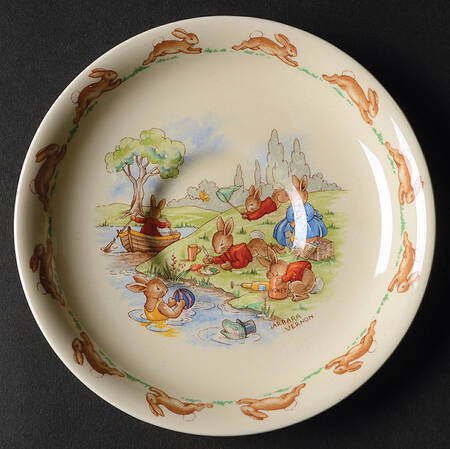 Bunnykins (Casino Shape) Saucer for Flat Casino Shape Cup