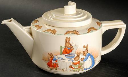Bunnykins (Casino Shape) Mini Teapot & Lid
