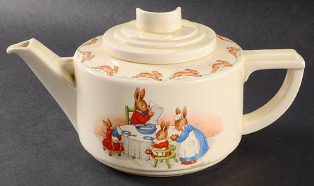 Bunnykins (Casino Shape) Small Teapot & Lid
