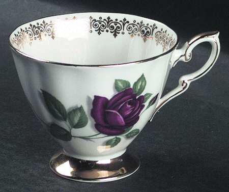 Red Velvet Footed Cup