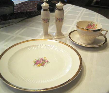 RYL169 Flat Cup & Saucer Set