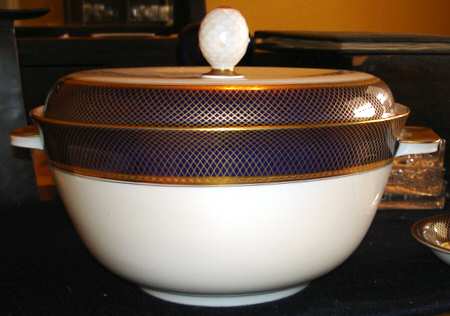 3441 Tureen &  Lid