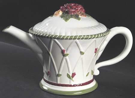 Seasons of Colour Red Sculpted Teapot & Lid