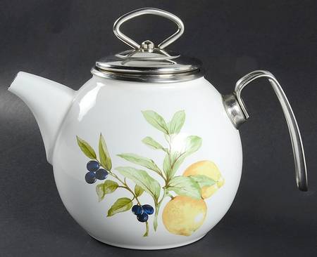 Carmina Accessories Metal Kettle & Lid