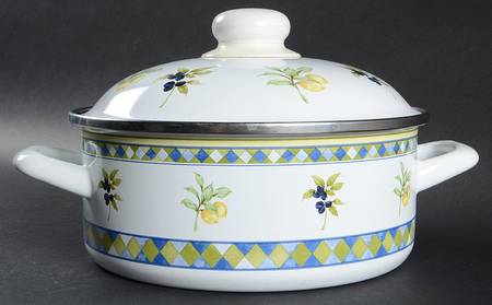 Carmina Accessories 2.5 Quart Metal Round Covered Casserole