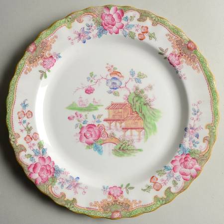 Temple Green (Scalloped) by Royal Doulton