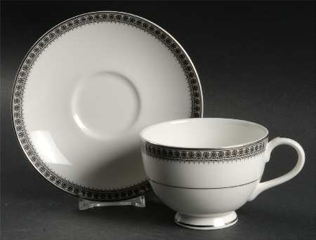 Marlowe Footed Cup & Saucer Set
