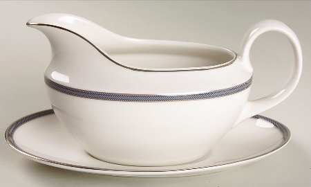 Columbus Gravy Boat & Underplate