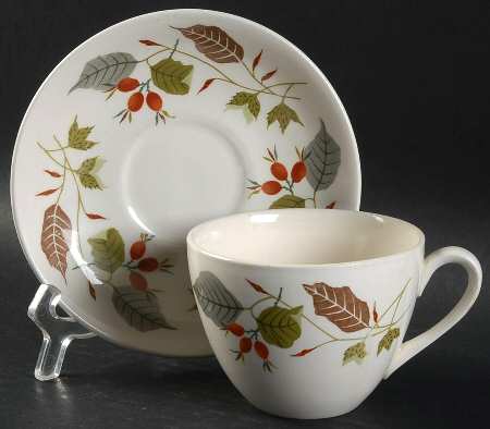 Gaywood Flat Cup & Saucer Set