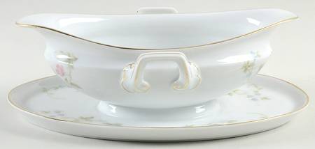 R1055 Gravy Boat with Attached Underplate